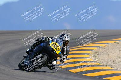 media/Oct-09-2022-SoCal Trackdays (Sun) [[95640aeeb6]]/Turn 12 (140pm)/